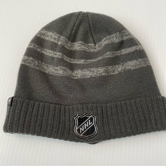 Las Vegas Golden Knights NHL authentic pro fanatics beanie grey - Picture 2 of 4